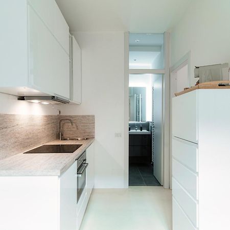 Giuliny Lovely Flat - The House Of Travelers Комо Екстериор снимка